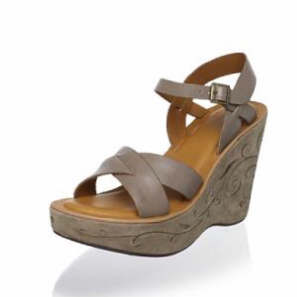 KORKEASE BETTE WEDGE SANDAL SIZE 10 ~ NIB